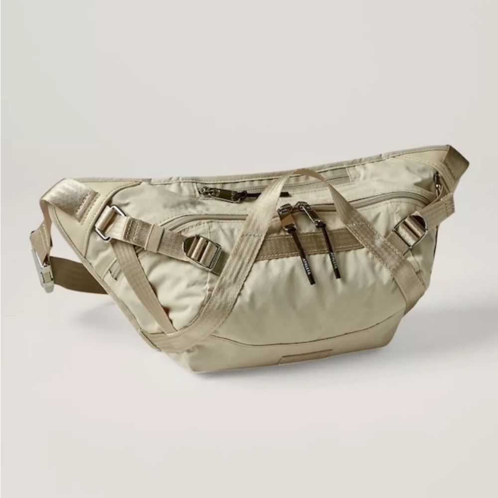Athleta Excursion Large Belt Bag in Abalone Grey NWOT